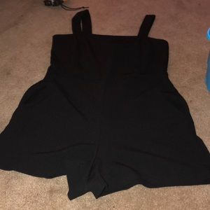 Black romper never worn